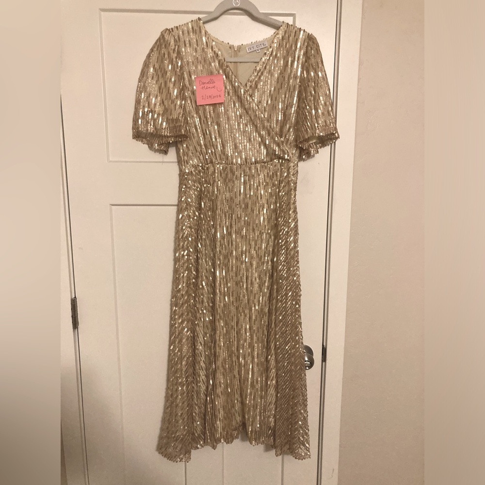 Ivy City Co. Goldie dress (in gold), Medium